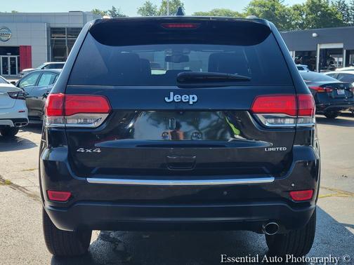 Brilliant Black Crystal Pearlcoat 2016 Jeep Grand Cherokee Limited