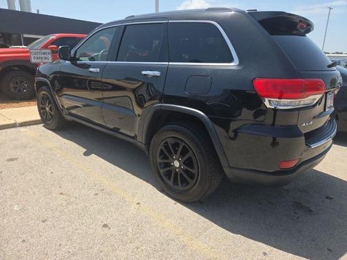 Brilliant Black Crystal Pearlcoat 2016 Jeep Grand Cherokee Limited