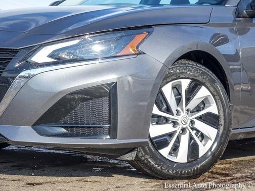 2025 Nissan Altima S FWD