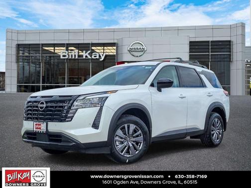 Everest White Pearl Tricoat 2026 Nissan Pathfinder SV