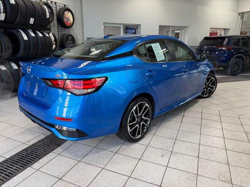 2025 Nissan Sentra SR