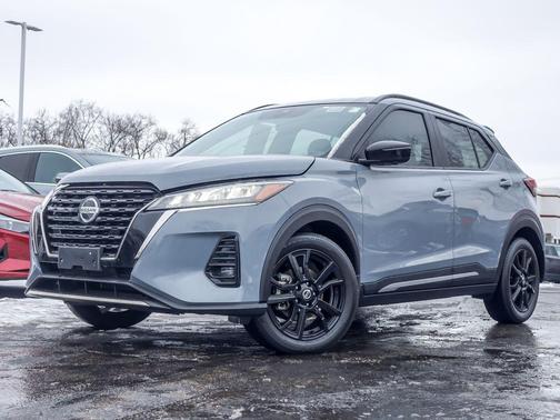 2021 Nissan Kicks SR