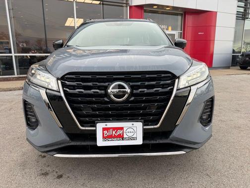 2021 Nissan Kicks SR