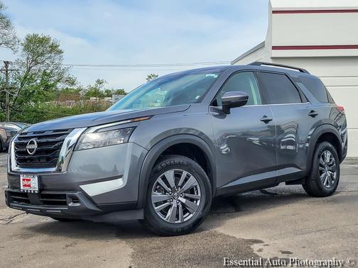 Gun Metallic 2024 Nissan Pathfinder SV FWD