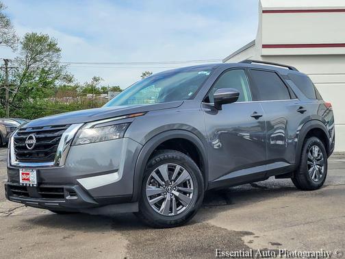 Gun Metallic 2024 Nissan Pathfinder SV FWD
