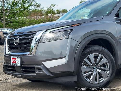 Gun Metallic 2024 Nissan Pathfinder SV FWD