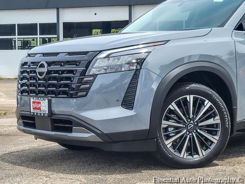 Boulder Gray Pearl 2026 Nissan Pathfinder Platinum