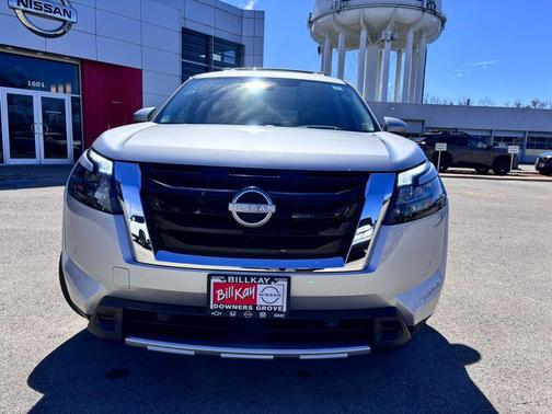 2025 Nissan Pathfinder Platinum 4WD