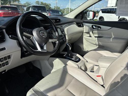 2020 Nissan Rogue Sport SL