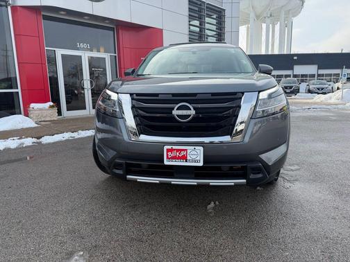2024 Nissan Pathfinder SL FWD