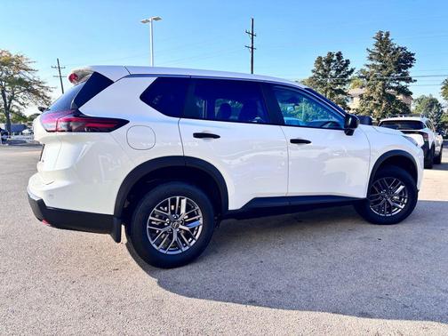 2026 Nissan Rogue S