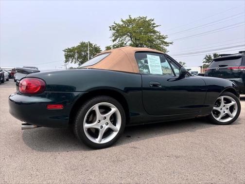 2002 Mazda MX-5 Miata CONVERTIBLE