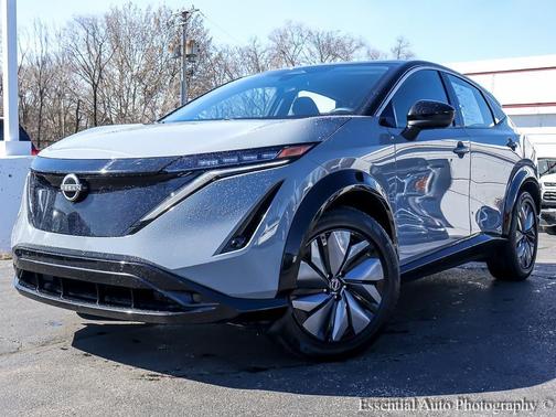 Boulder Gray Pearl/Black Diamond Pearl 2023 Nissan ARIYA VENTURE+