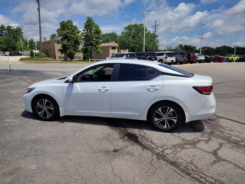Aspen White Tricoat 2021 Nissan Sentra SV