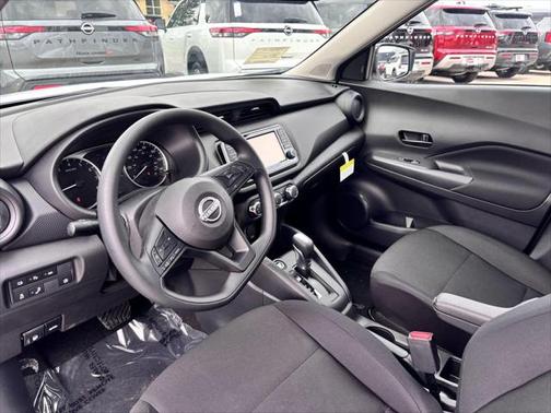 2025 Nissan Kicks S