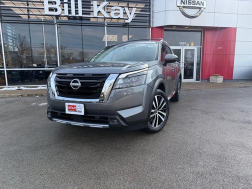 2025 Nissan Pathfinder Platinum 4WD