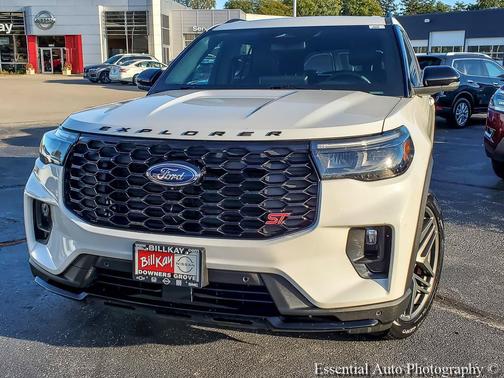 Star White Metallic Tri-Coat 2025 Ford Explorer ST
