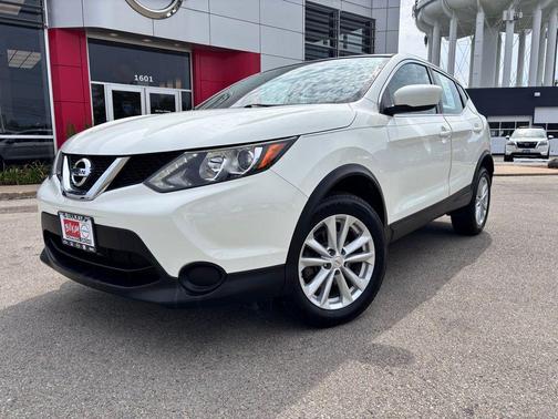 2017 Nissan Rogue Sport S