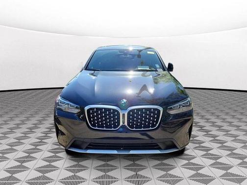 Carbon Black Metallic 2024 BMW X4 xDrive30i