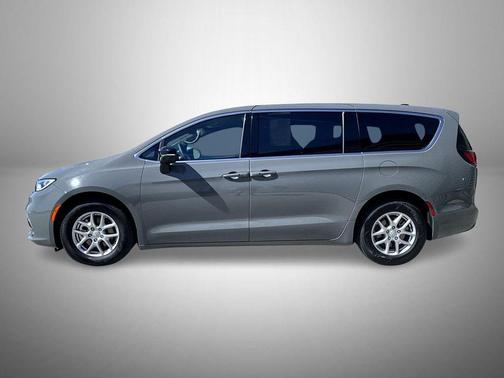 Ceramic Gray Clearcoat 2025 Chrysler Pacifica L