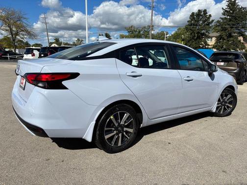 2025 Nissan Versa 1.6 SV