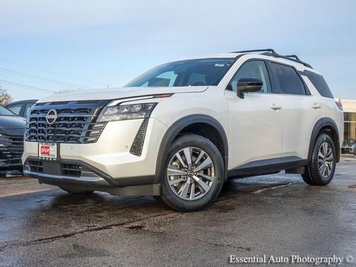 2026 Nissan Pathfinder SL