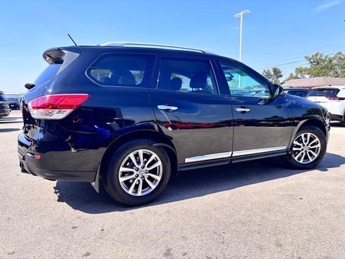 2014 Nissan Pathfinder SL