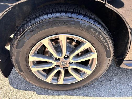 2014 Nissan Pathfinder SL