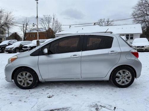 2014 Toyota Yaris LE