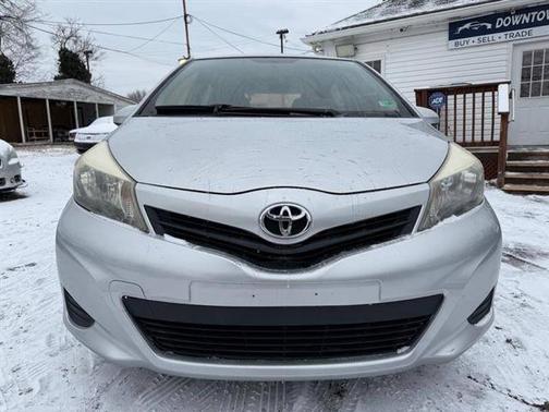 2014 Toyota Yaris LE