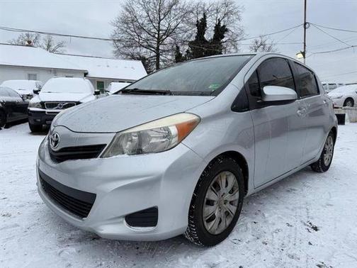 2014 Toyota Yaris LE