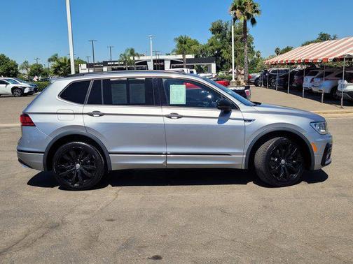 2021 Volkswagen Tiguan 2.0T SE R-Line Black