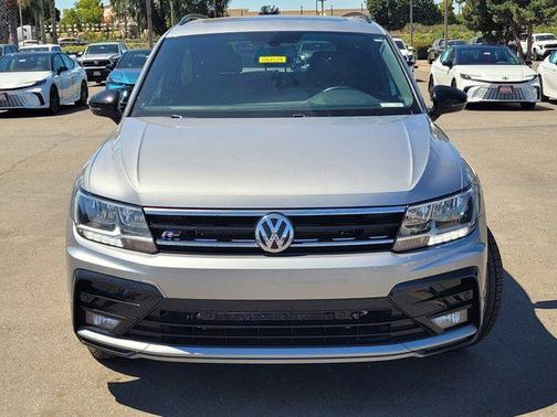 2021 Volkswagen Tiguan 2.0T SE R-Line Black
