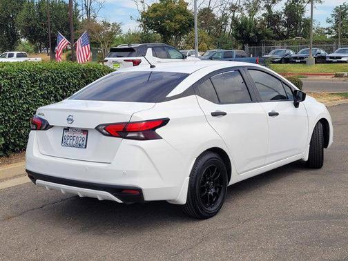 2020 Nissan Versa 1.6 S