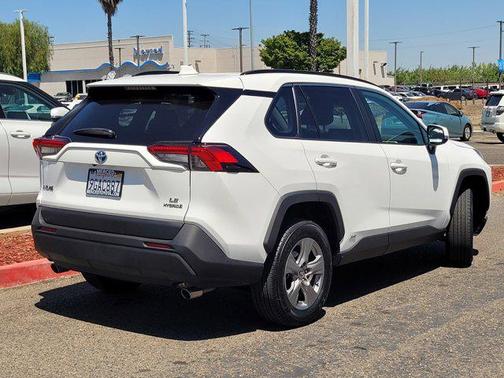 2023 Toyota RAV4 Hybrid LE