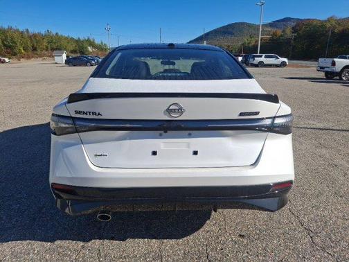 Aspen White / Super Black 2027 Nissan Sentra SR
