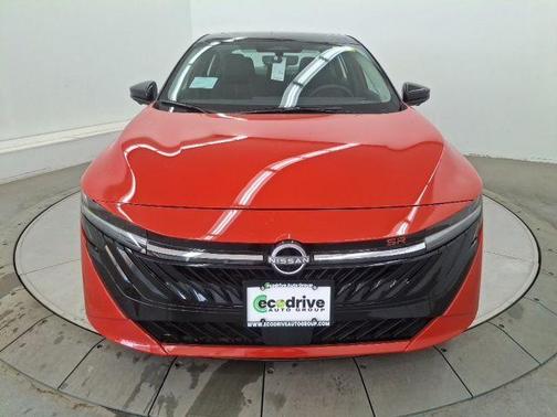 2t Emb Blk Roof 2026 Nissan Sentra SR
