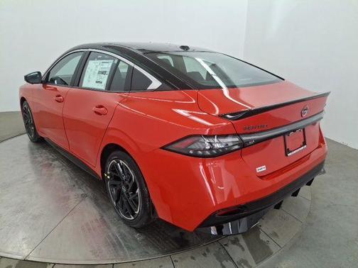 2t Emb Blk Roof 2026 Nissan Sentra SR