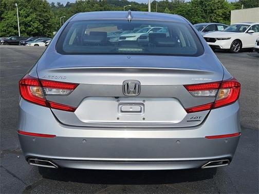 2022 Honda Accord Touring 2.0T