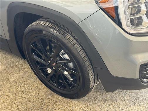 Sterling Metallic (gxd) 2024 GMC Terrain SLE