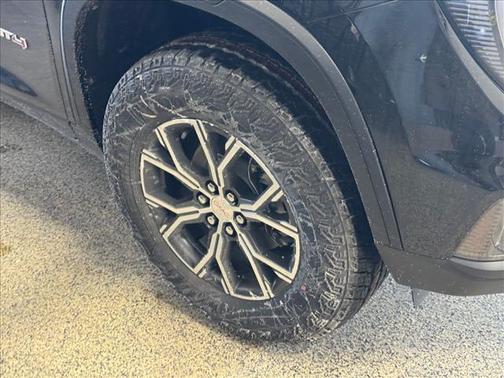 2026 GMC Acadia AT4 AWD