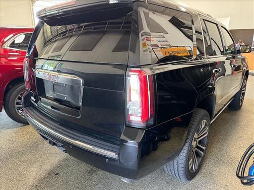 Onyx Black (gba) 2019 GMC Yukon Denali