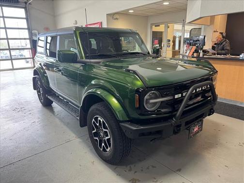 Eruption Green (fa) 2023 Ford Bronco Outer Banks