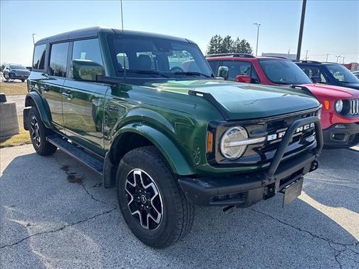 Eruption Green Metallic 2023 Ford Bronco Outer Banks