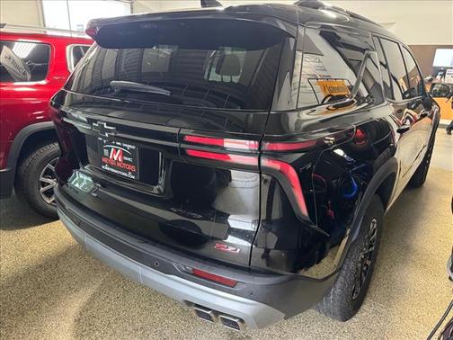 Mosaic Black Metallic (gb8) 2024 Chevrolet Traverse AWD Z71