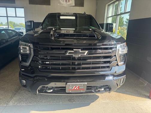 2025 Chevrolet Silverado 3500 High Country
