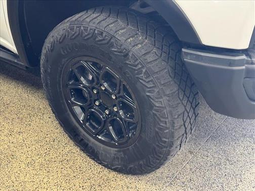 Summit White (gaz) 2023 Chevrolet Silverado 1500 ZR2