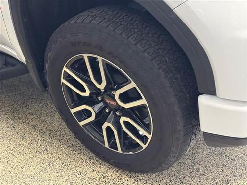 Summit White (gaz) 2026 GMC Sierra 1500 AT4