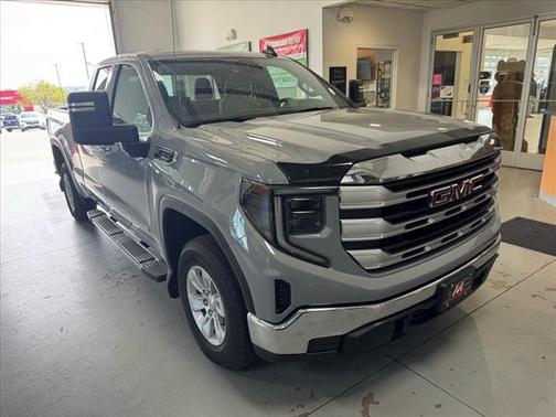 2025 GMC Sierra 1500 SLE