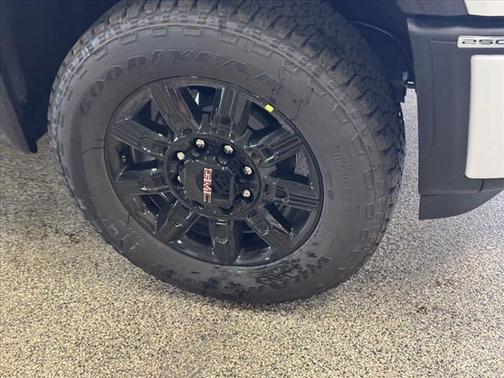 2026 GMC Sierra 2500 AT4